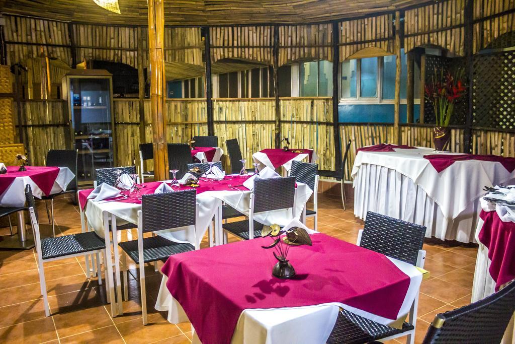 Hotel Avenida Сао Томе Екстериор снимка